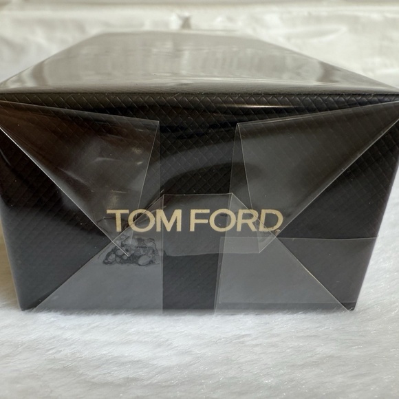 Tom Ford Tuscan Leather Eau De Parfum 3.4oz / 100ml Luxury Unisex Fragrance - Picture 4 of 6
